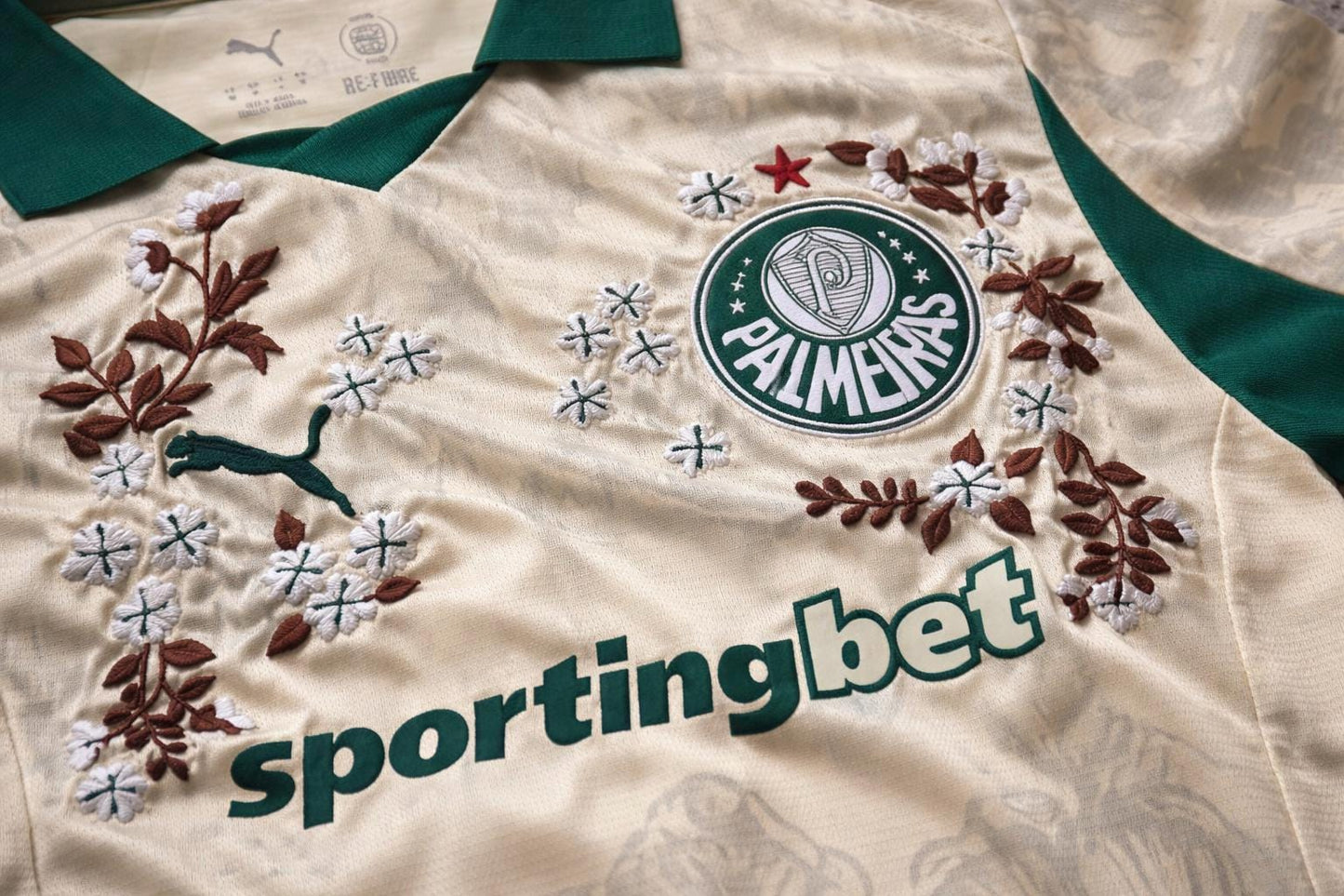Palmeiras (SE Palmeiras) Puma away kit - Hand Sitched Custom Floral Embroidery